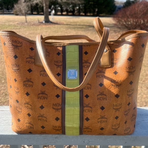 MCM Visetos Croc-embossed Green Central Stripe Shoulder Bag Tote - Picture 1 of 12